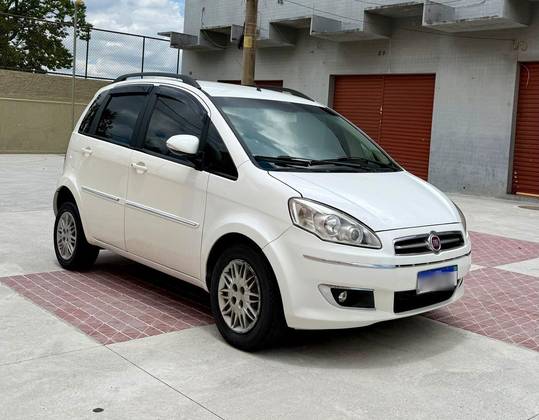 FIAT IDEA 1.6 MPI ESSENCE 16V FLEX 4P MANUAL